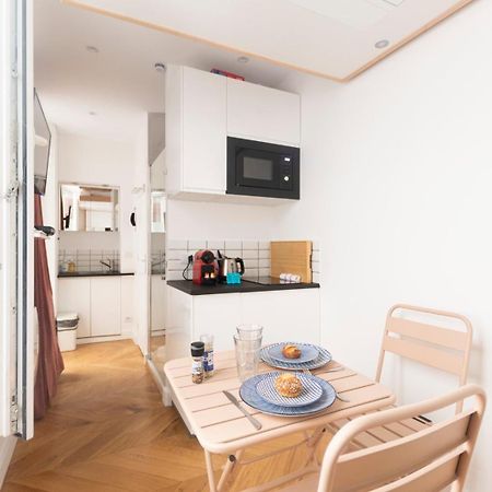 Super Central Mini Studio - 2 Pax, Murphy Bed パリ エクステリア 写真