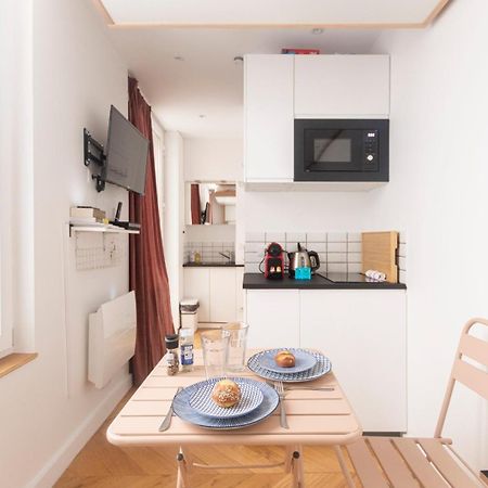 Super Central Mini Studio - 2 Pax, Murphy Bed パリ エクステリア 写真