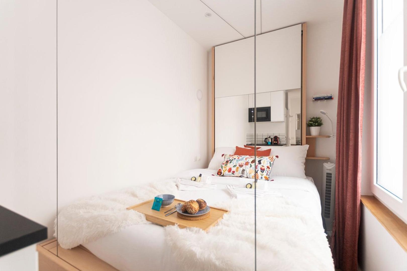 Super Central Mini Studio - 2 Pax, Murphy Bed パリ エクステリア 写真