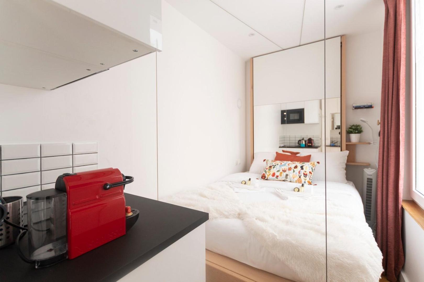 Super Central Mini Studio - 2 Pax, Murphy Bed パリ エクステリア 写真